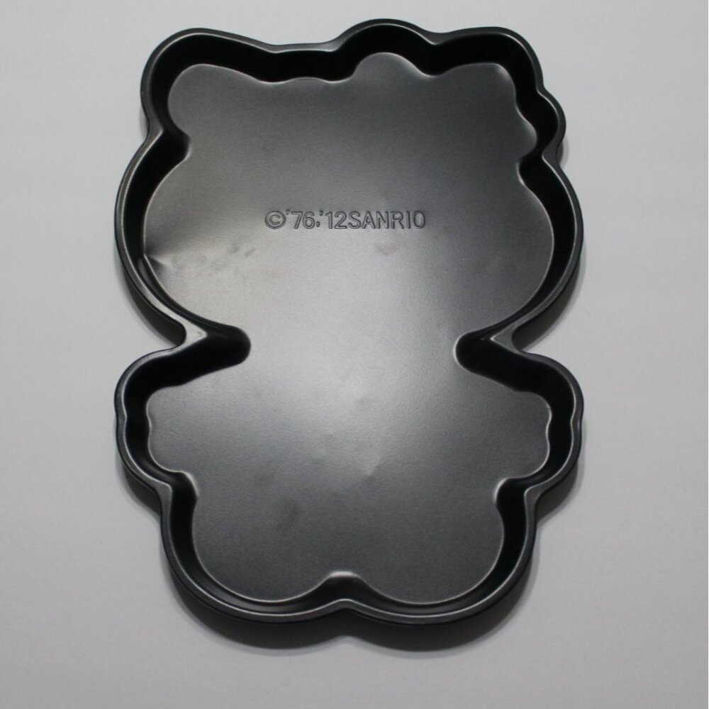 Hello Kitty Baking Cookie Sheet 15" x 11"x 3/4"‎